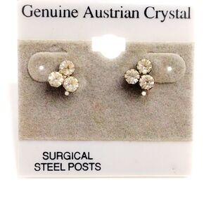 N.W.T. Vintage Genuine Austrian Crystal Post Earrings